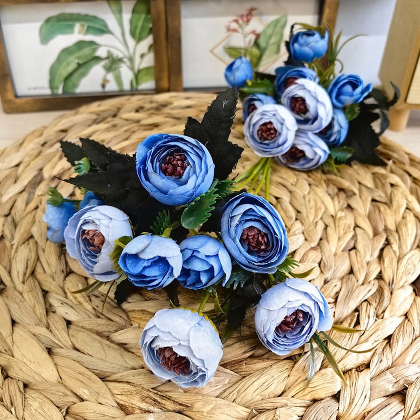 Искусственные цветы в Челябинске | Цветы искусственные «Камелии», голубые, букет